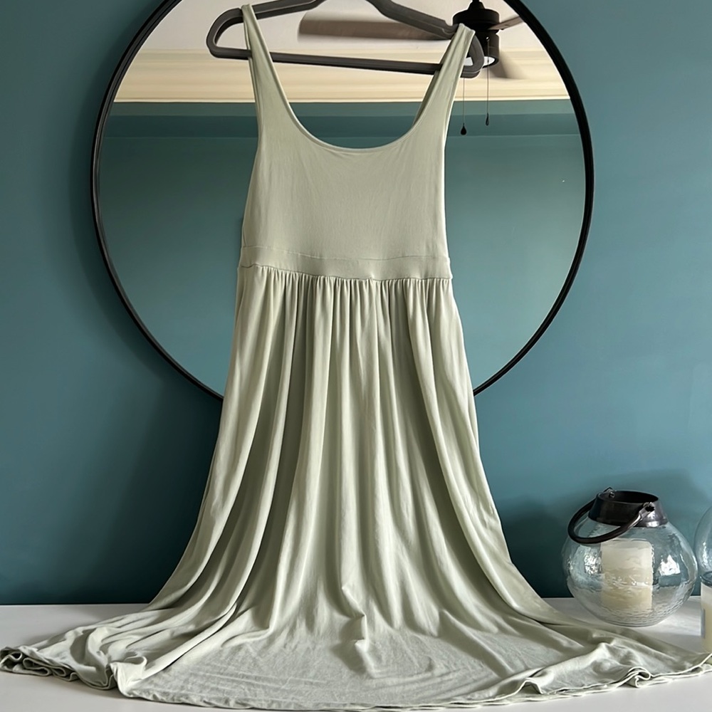 Aritzia Wilfred dress with pockets